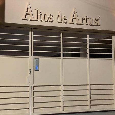 Апартаменты Altos De Artusi Консепсьон-дель-Уругвай Экстерьер фото